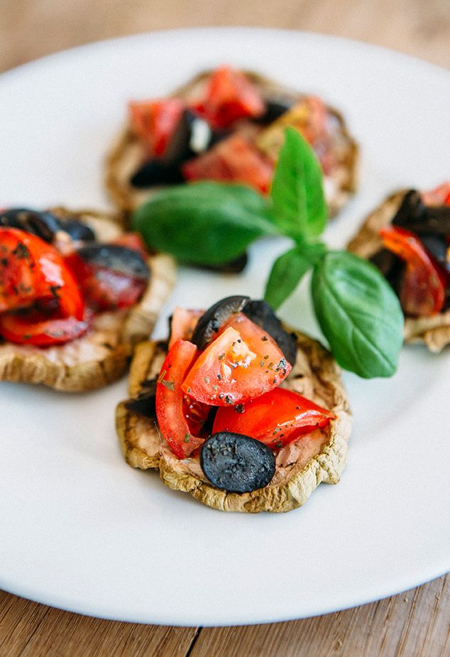 Bruschetta, raw food